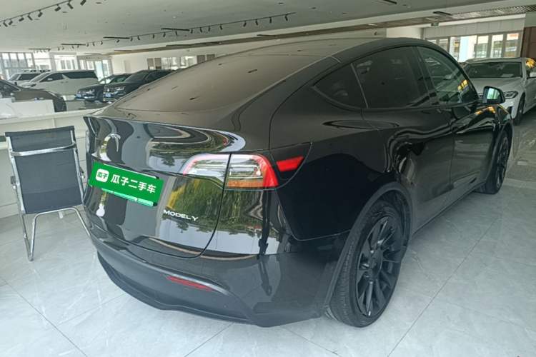 Used Tesla Model Y 2022 Rear-Wheel-Drive Version Rear Right 45 Deg