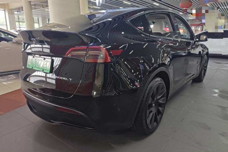 Used Tesla Model Y 2022 Rear-Wheel-Drive Version Rear Right 45 Deg