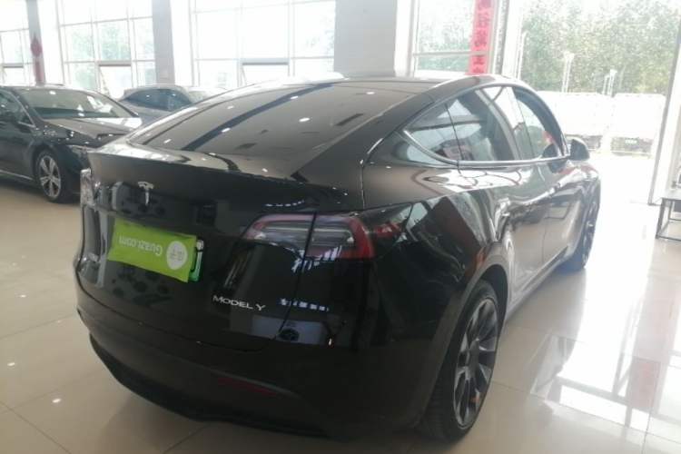 Used Tesla Model Y 2022 Rear-Wheel-Drive Version Rear Right 45 Deg