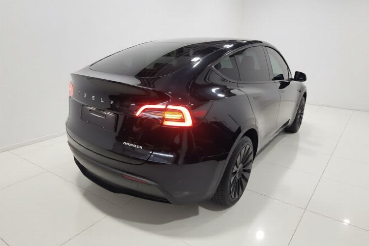 Used Tesla Model Y 2022 Long-Range All-Wheel-Drive Version Rear Right 45 Deg