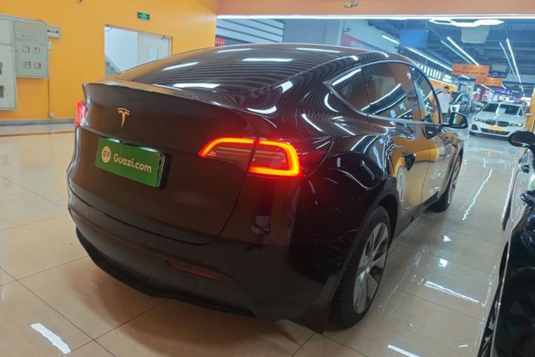 Used Tesla Model Y 2022 Rear-Wheel-Drive Version Rear Right 45 Deg