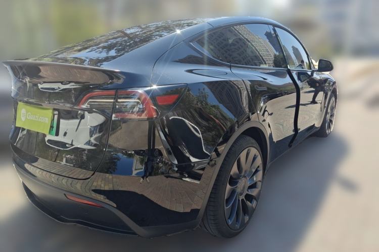 Used Tesla Model Y 2022 Performance High-Performance All-Wheel-Drive Version Rear Right 45 Deg