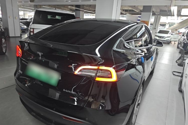 Used Tesla Model Y 2022 Rear-Wheel-Drive Version Rear Right 45 Deg