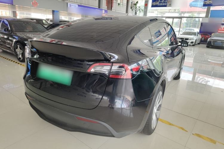 Used Tesla Model Y 2022 Rear-Wheel-Drive Version Rear Right 45 Deg