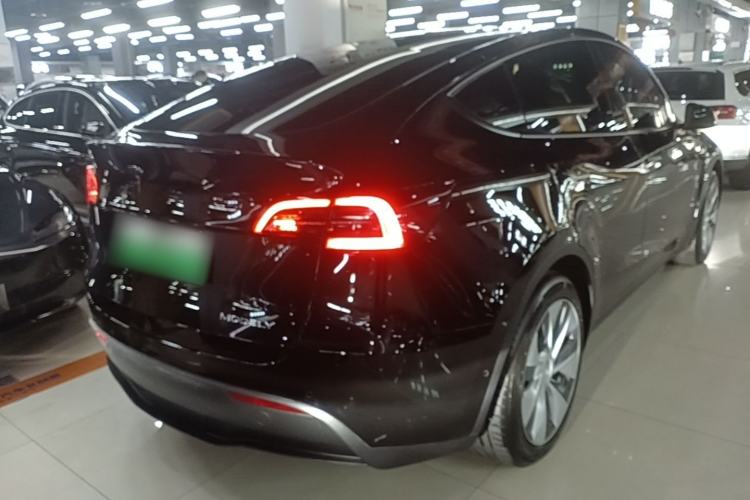 Used Tesla Model Y 2022 Rear-Wheel-Drive Version Rear Right 45 Deg