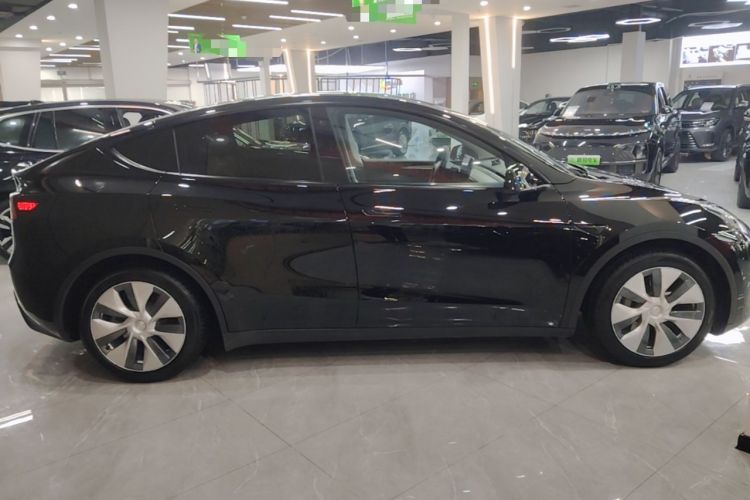 Used Tesla Model Y 2022 Rear-Wheel-Drive Version Rear Right 45 Deg