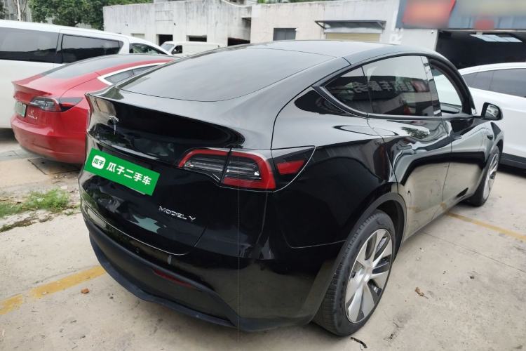 Used Tesla Model Y 2022 Rear-Wheel-Drive Version Rear Right 45 Deg