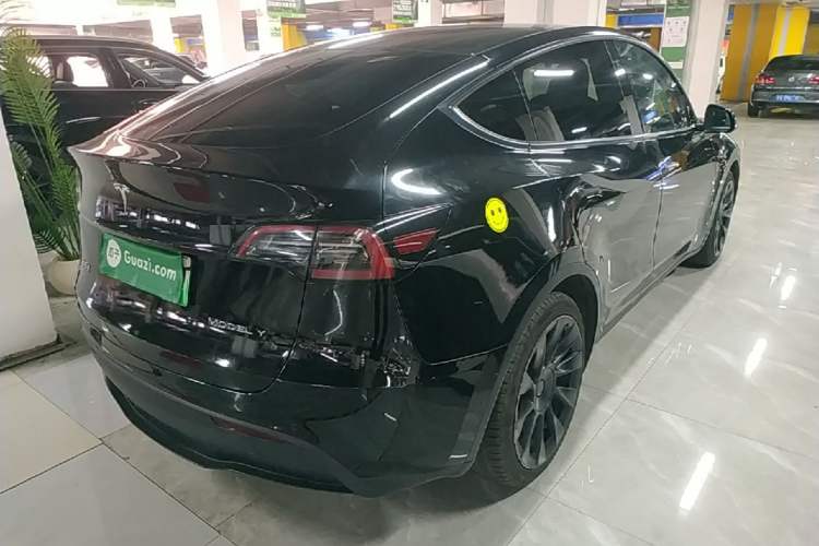 Used Tesla Model Y 2022 Rear-Wheel-Drive Version Rear Right 45 Deg