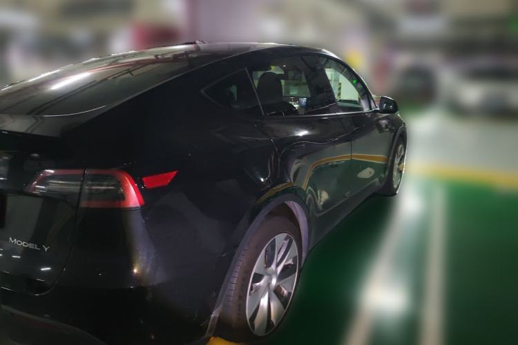Used Tesla Model Y 2022 Long-Range All-Wheel-Drive Version Rear Right 45 Deg