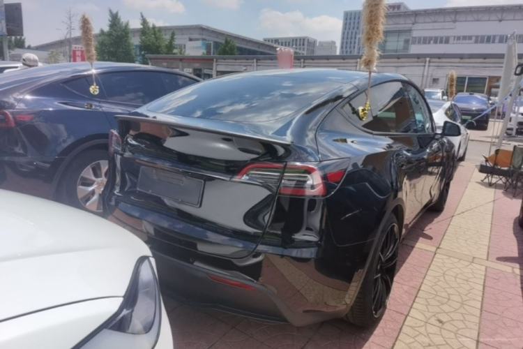 Used Tesla Model Y 2022 Performance High-Performance All-Wheel-Drive Version Rear Right 45 Deg
