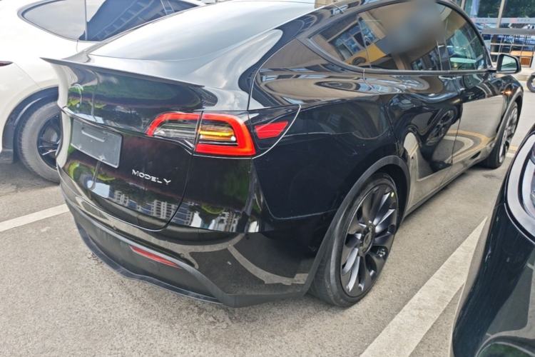 Used Tesla Model Y 2022 Performance High-Performance All-Wheel-Drive Version Rear Right 45 Deg