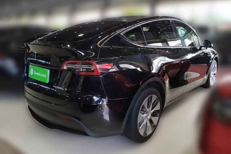 Used Tesla Model Y 2022 Long-Range All-Wheel-Drive Version Rear Right 45 Deg
