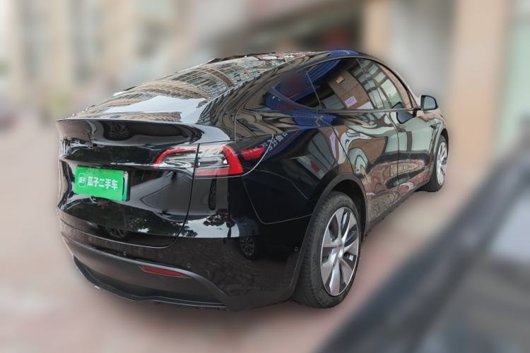 Used Tesla Model Y 2022 Rear-Wheel-Drive Version Rear Right 45 Deg