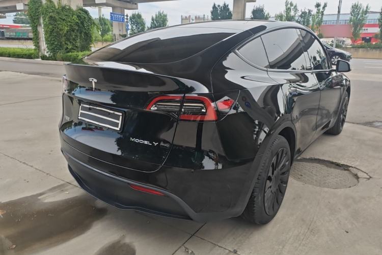 Used Tesla Model Y 2022 Rear-Wheel-Drive Version Rear Right 45 Deg