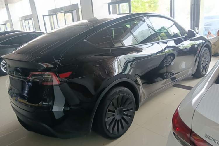 Used Tesla Model Y 2022 Revised Version Rear-Wheel Drive Rear Right 45 Deg