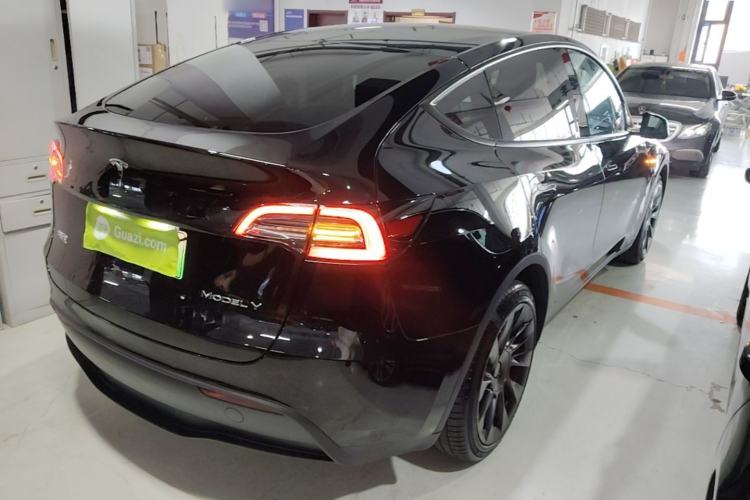 Used Tesla Model Y 2022 Rear-Wheel-Drive Version Rear Right 45 Deg