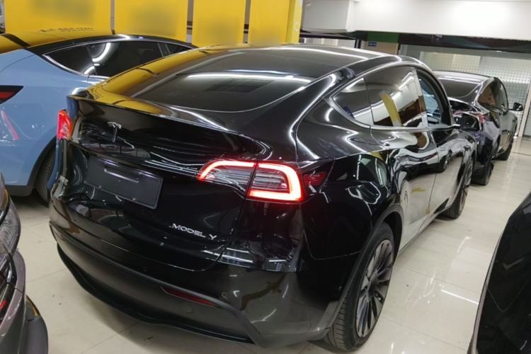 Used Tesla Model Y 2022 Rear-Wheel-Drive Version Rear Right 45 Deg