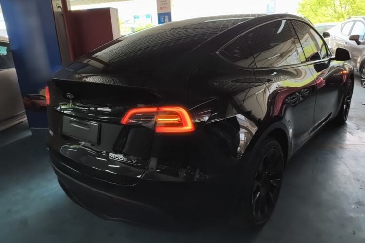 Used Tesla Model Y 2022 Long-Range All-Wheel-Drive Version Rear Right 45 Deg