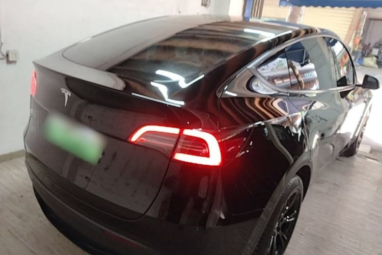 Used Tesla Model Y 2022 Rear-Wheel-Drive Version Rear Right 45 Deg