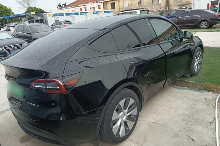 Used Tesla Model Y 2022 Rear-Wheel-Drive Version Rear Right 45 Deg