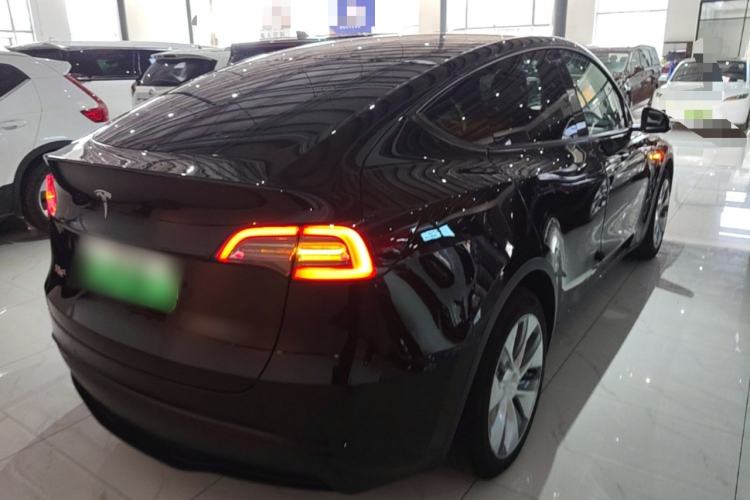 Used Tesla Model Y 2022 Rear-Wheel-Drive Version Rear Right 45 Deg