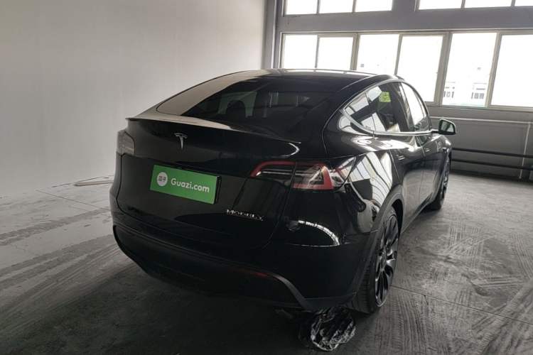 Used Tesla Model Y 2022 Performance High-Performance All-Wheel-Drive Version Rear Right 45 Deg