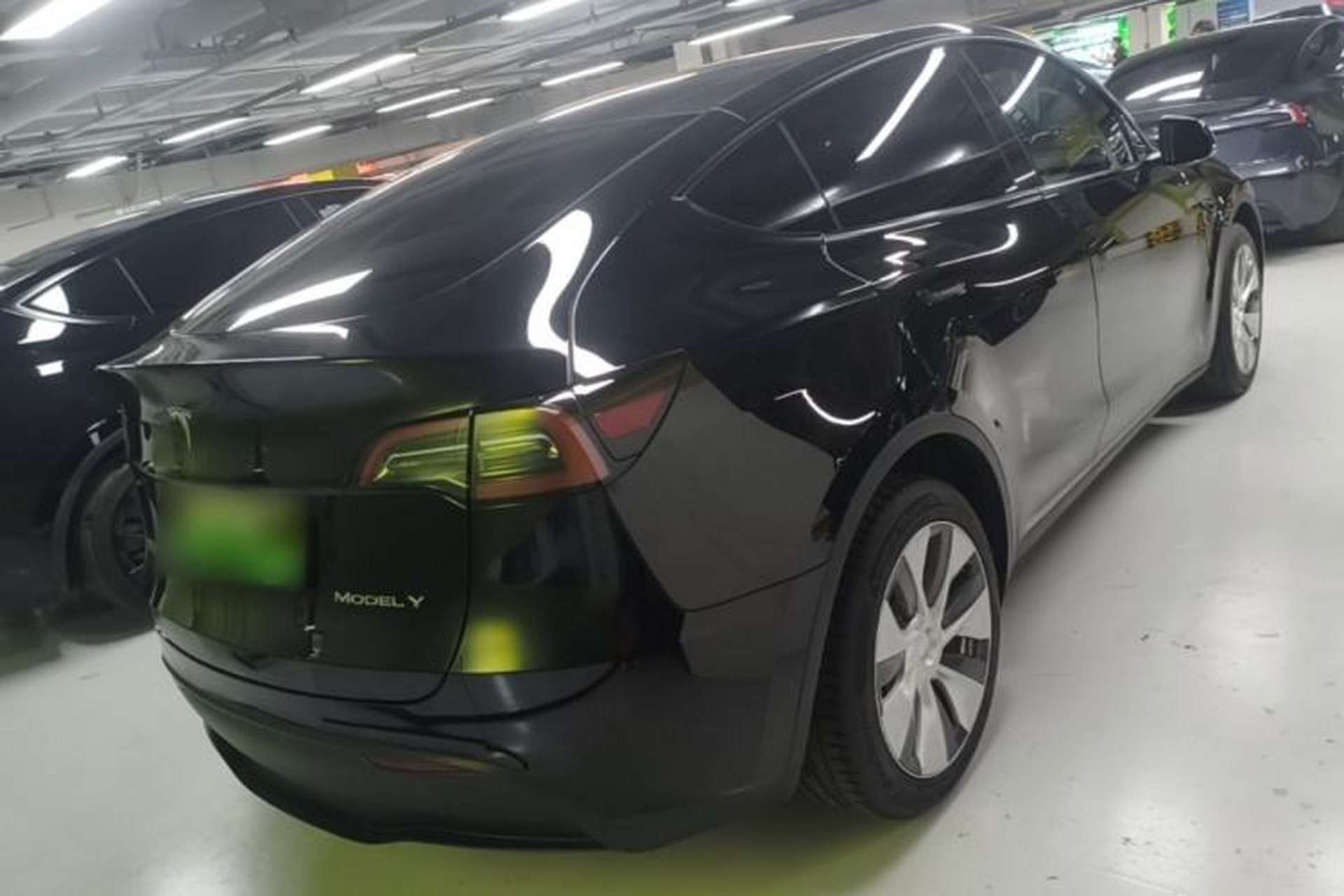 Used Tesla Model Y 2022 Revised Version Long-Range All-Wheel Drive Rear Right 45 Deg