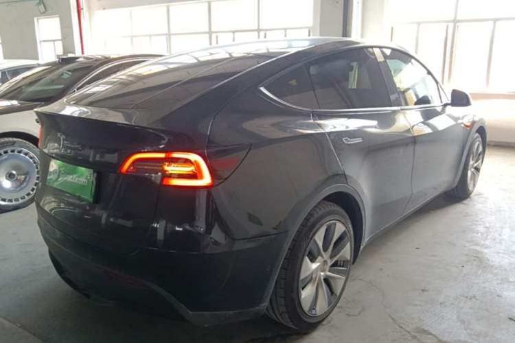 Used Tesla Model Y 2022 Revised Version Rear-Wheel Drive Rear Right 45 Deg