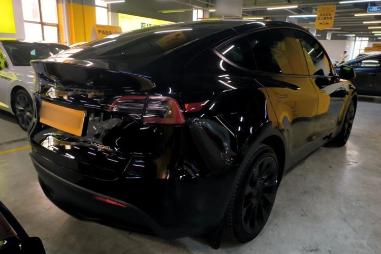 Used Tesla Model Y 2022 Rear-Wheel-Drive Version Rear Right 45 Deg