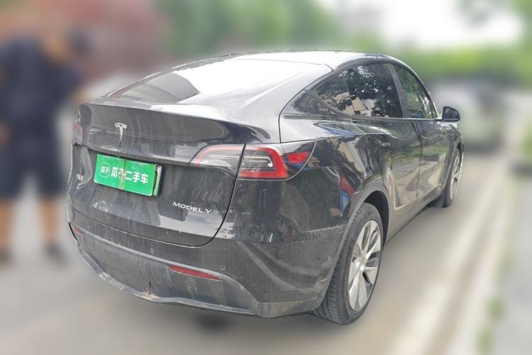 Used Tesla Model Y 2022 Long-Range All-Wheel-Drive Version Rear Right 45 Deg