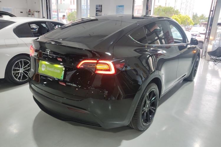 Used Tesla Model Y 2022 Rear-Wheel-Drive Version Rear Right 45 Deg