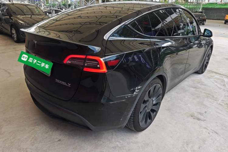 Used Tesla Model Y 2022 Performance High-Performance All-Wheel-Drive Version Rear Right 45 Deg