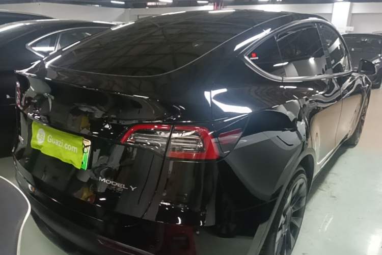 Used Tesla Model Y 2022 Rear-Wheel-Drive Version Rear Right 45 Deg
