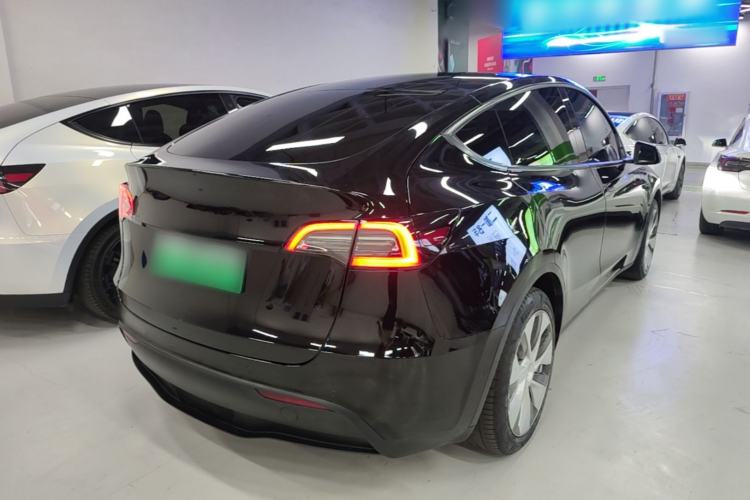 Used Tesla Model Y 2022 Rear-Wheel-Drive Version Rear Right 45 Deg