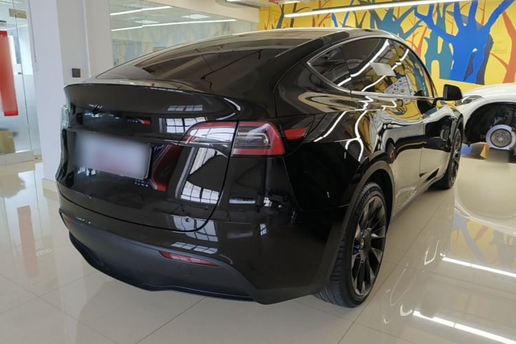 Used Tesla Model Y 2022 Rear-Wheel-Drive Version Rear Right 45 Deg