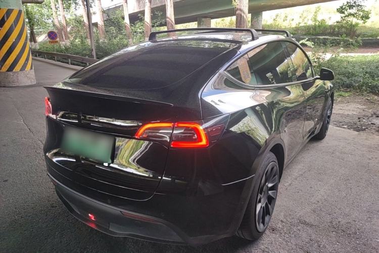 Used Tesla Model Y 2022 Long-Range All-Wheel-Drive Version Rear Right 45 Deg