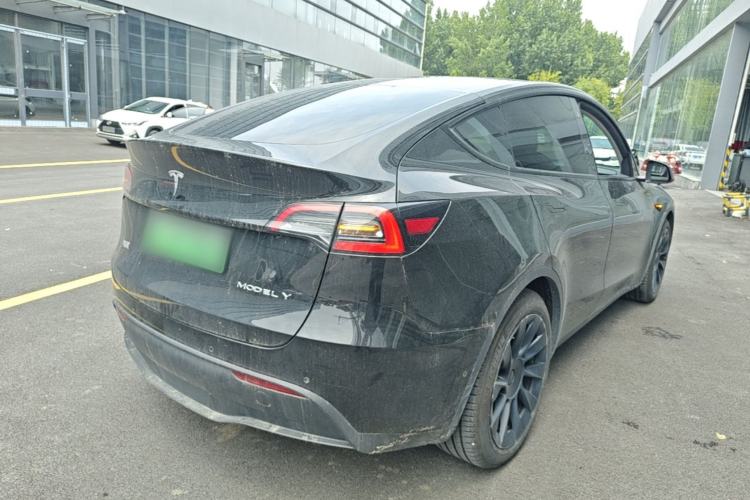 Used Tesla Model Y 2022 Long-Range All-Wheel-Drive Version Rear Right 45 Deg