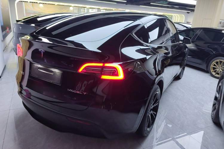 Used Tesla Model Y 2022 Revised Version Rear-Wheel Drive Rear Right 45 Deg