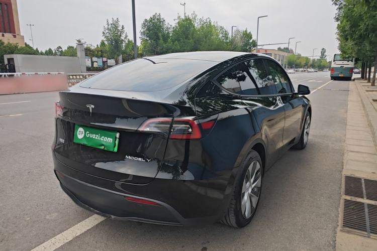 Used Tesla Model Y 2022 Rear-Wheel-Drive Version Rear Right 45 Deg