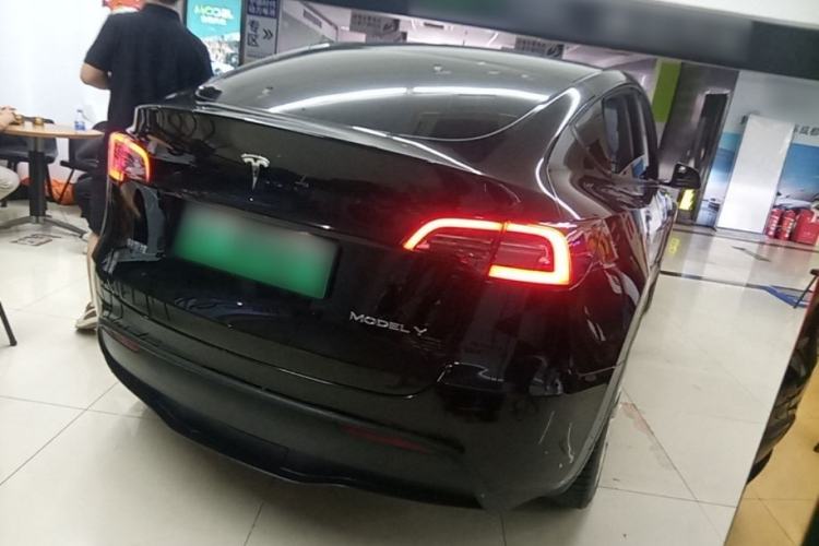 Used Tesla Model Y 2022 Long-Range All-Wheel-Drive Version Rear Right 45 Deg