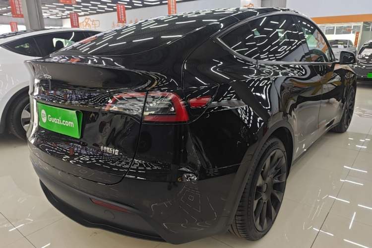 Used Tesla Model Y 2022 Rear-Wheel-Drive Version Rear Right 45 Deg