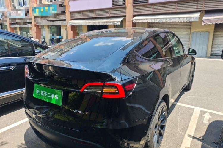Used Tesla Model Y 2022 Long-Range All-Wheel-Drive Version Rear Right 45 Deg