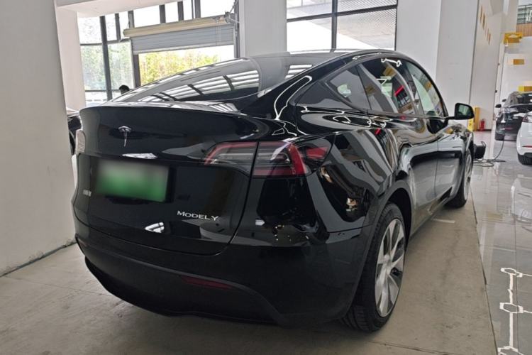 Used Tesla Model Y 2022 Rear-Wheel-Drive Version Rear Right 45 Deg