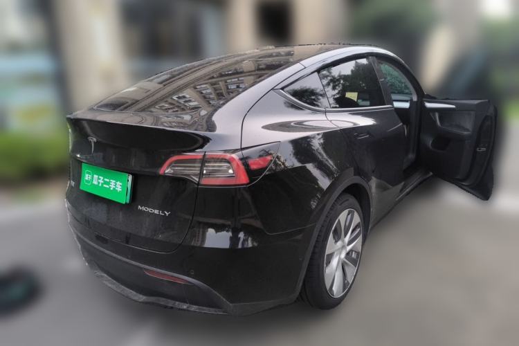 Used Tesla Model Y 2022 Rear-Wheel-Drive Version Rear Right 45 Deg
