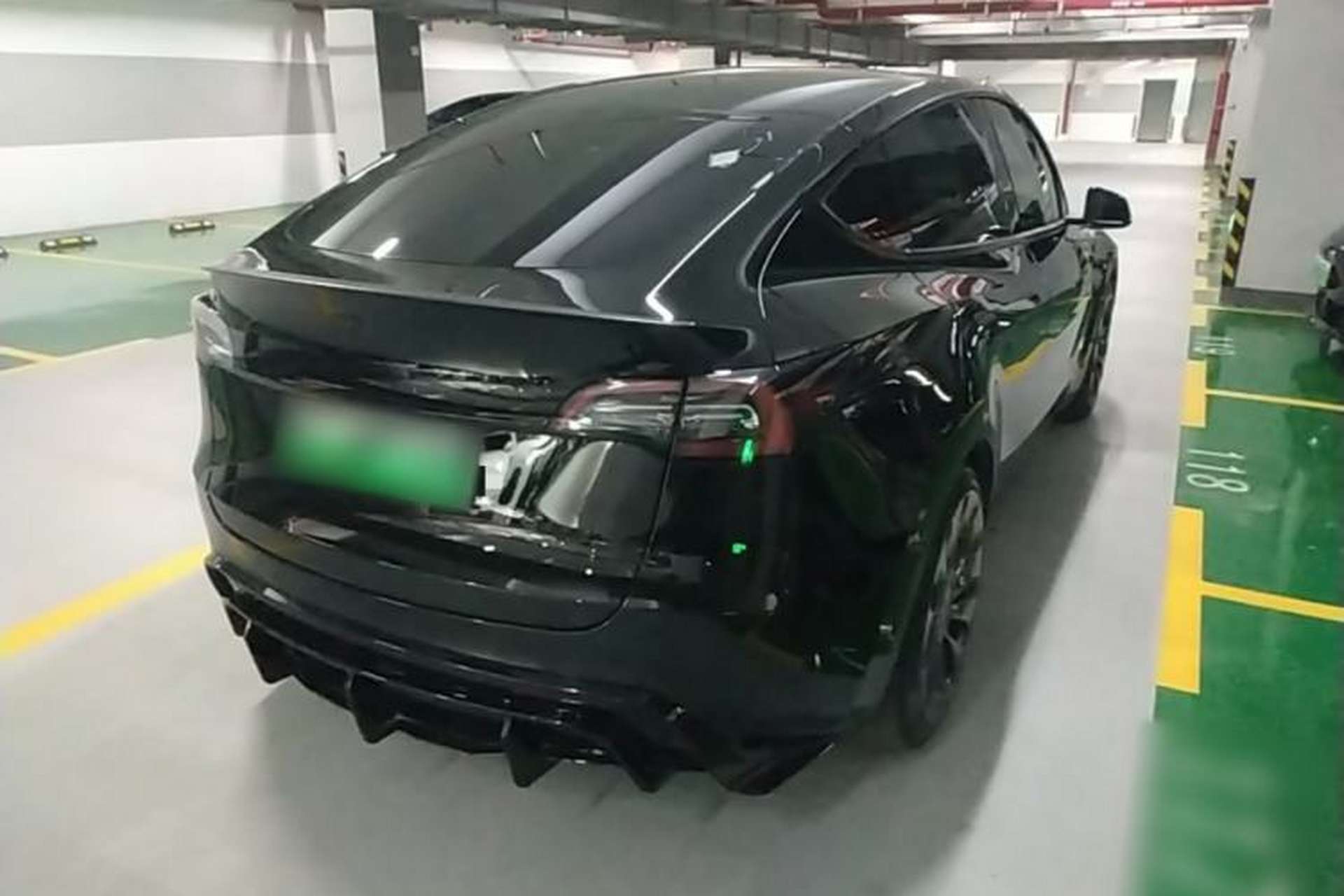 Used Tesla Model Y 2022 Performance High-Performance All-Wheel-Drive Version Rear Right 45 Deg
