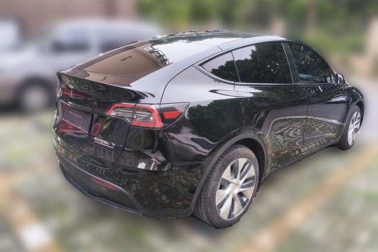 Used Tesla Model Y 2022 Rear-Wheel-Drive Version Rear Right 45 Deg