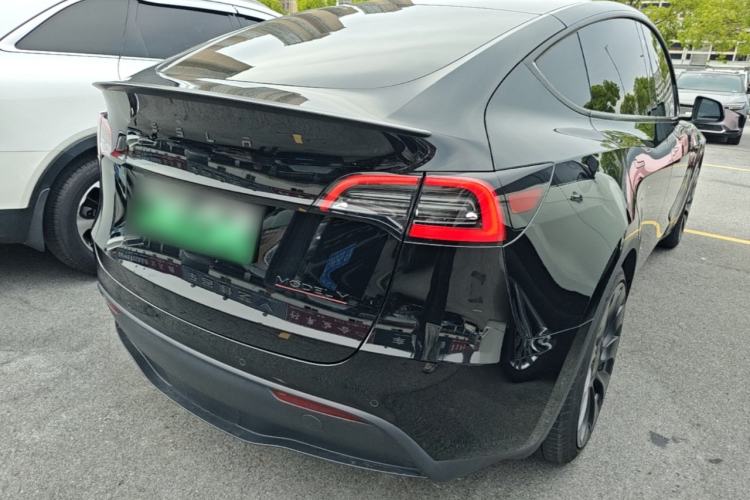 Used Tesla Model Y 2022 Performance High-Performance All-Wheel-Drive Version Rear Right 45 Deg