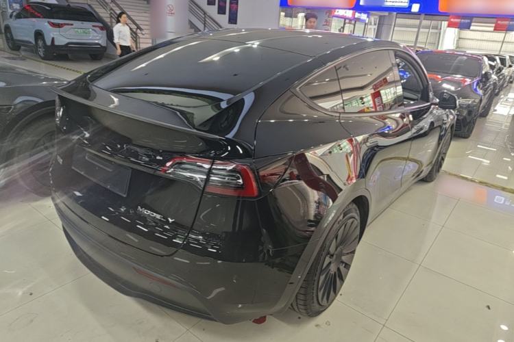 Used Tesla Model Y 2022 Long-Range All-Wheel-Drive Version Rear Right 45 Deg