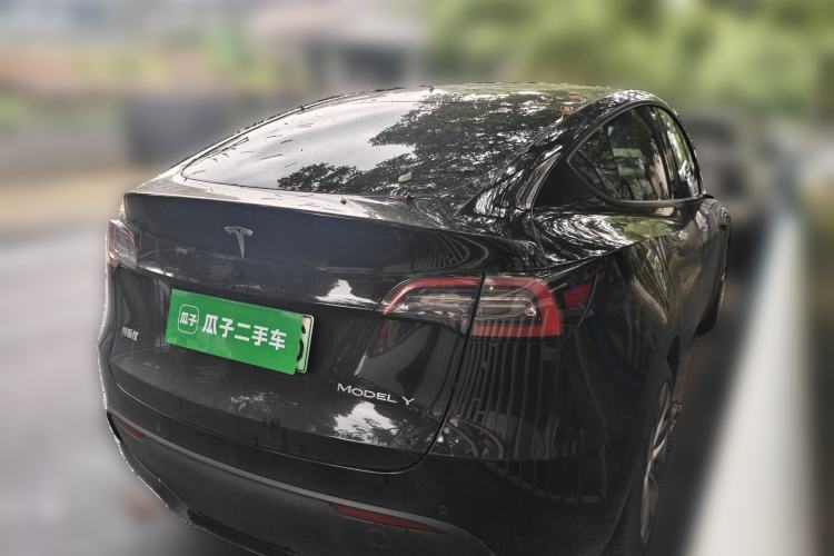 Used Tesla Model Y 2022 Rear-Wheel-Drive Version Rear Right 45 Deg