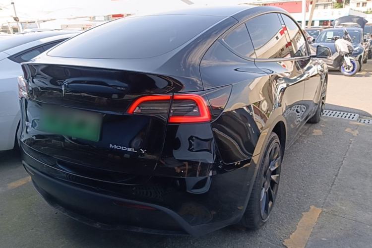 Used Tesla Model Y 2022 Rear-Wheel-Drive Version Rear Right 45 Deg